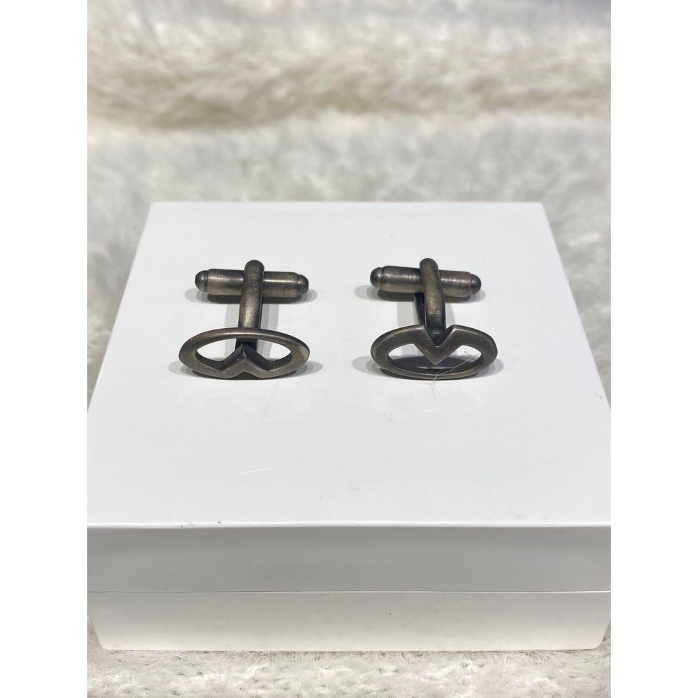 CUFFLINKS C8