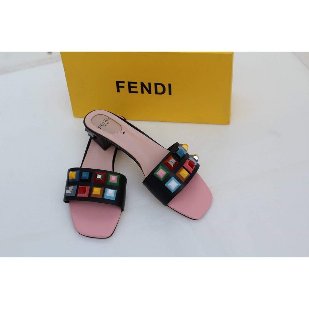 FOOTWEAR FNDI F2