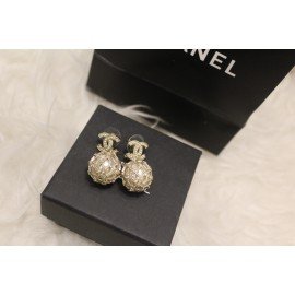 CHANEL EARINGS CH1