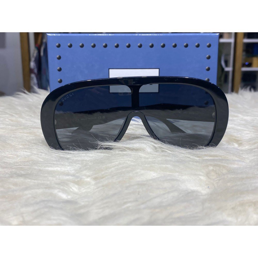 GUCCI SUNGLASSES GG5