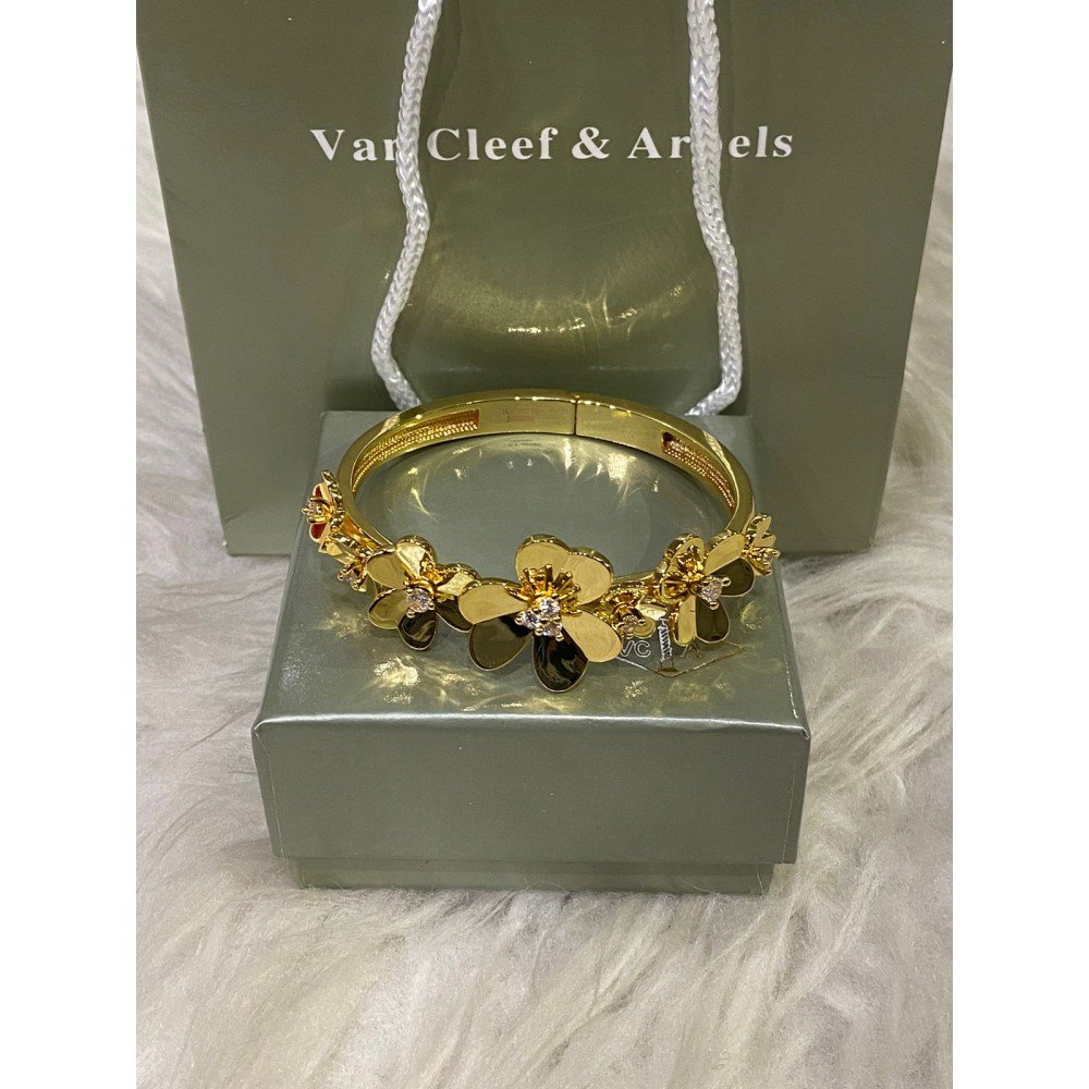 JEWELLERY  VANCLEEF BRACELET VC26