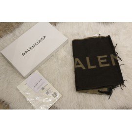 MENS-BALENCIAGA-STOLES-BL1