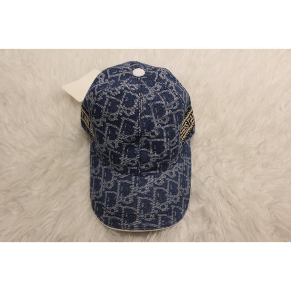 CAPS DIOR3